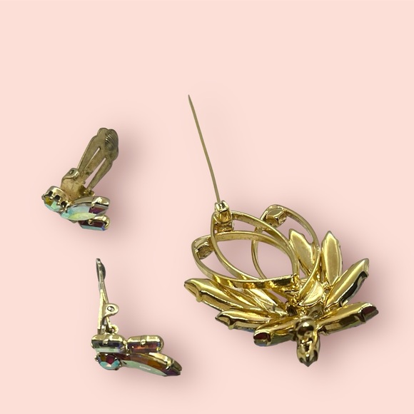 Vintage Crystal Brooch & Earrings Set Aurora Borealis + Gift Box - Picture 9 of 10